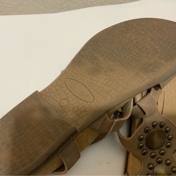 AETREX Suede Low Heel Flat Comfort Studded Sandal Sz US 8.5 PERFECT - Picture 5 of 5